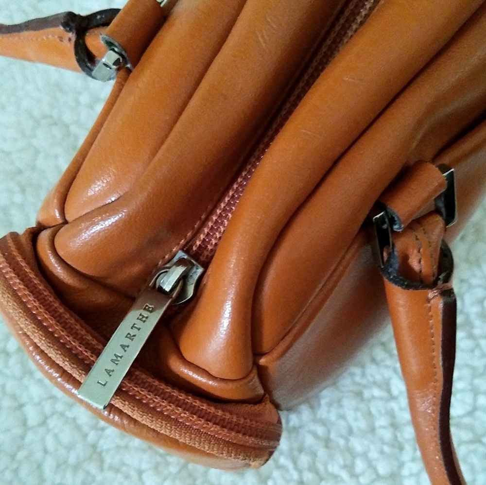 Lamarthe leather handbag - Picture 2 of 8